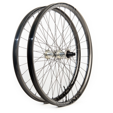 Load image into Gallery viewer, Nobl TR38 Custom Hand Built Mountain Disc Wheelset